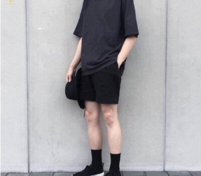 Basic Tee Là Gì? Cách phối đồ với áo Basic Tee nam nữ đẹp nhất